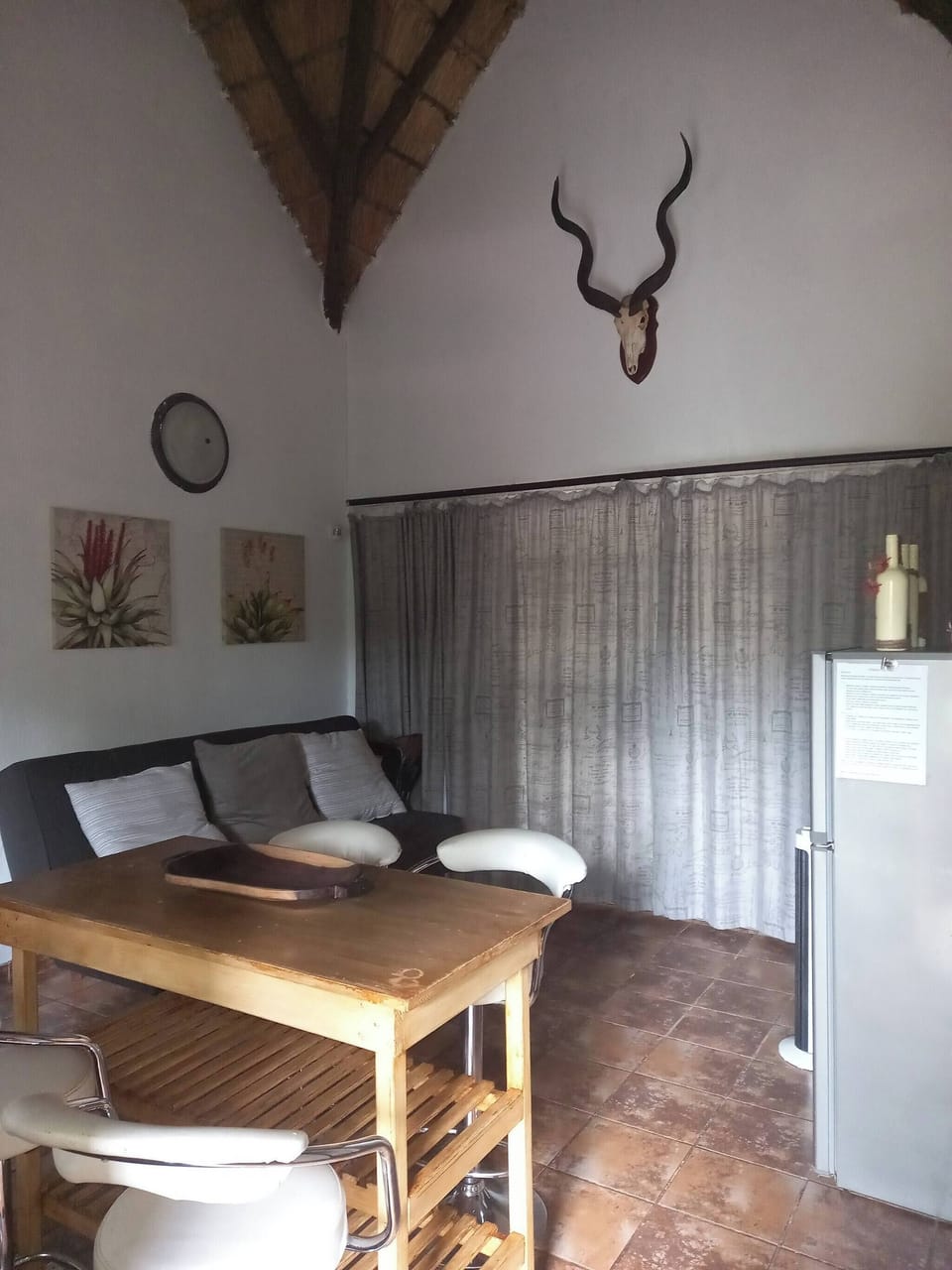 House, 2 Bedrooms, Private Pool | Living room