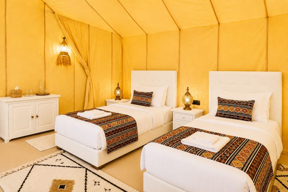 WiFi (free), bed sheets
