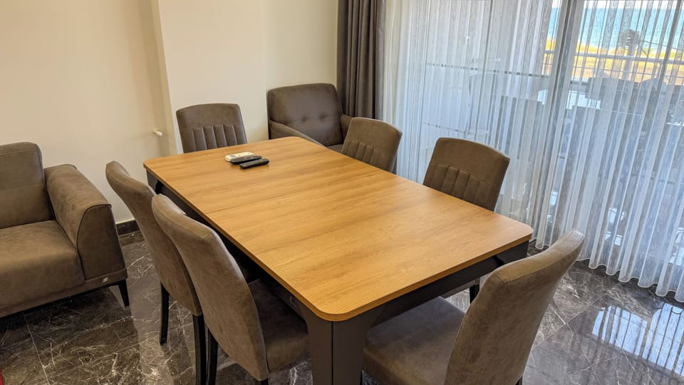 Apartment, Sea View | Dining