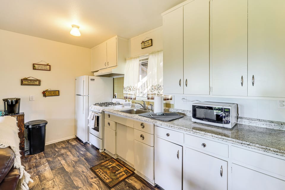 House (2 Bedrooms) | Interior