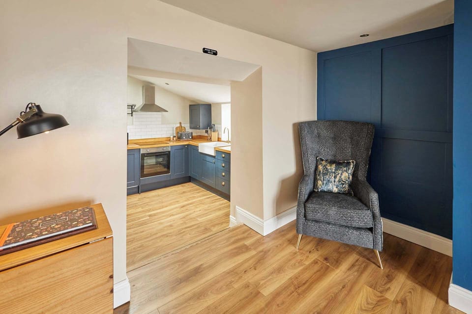 Captain's Quarters, Seaton Carew - Host & Stay 