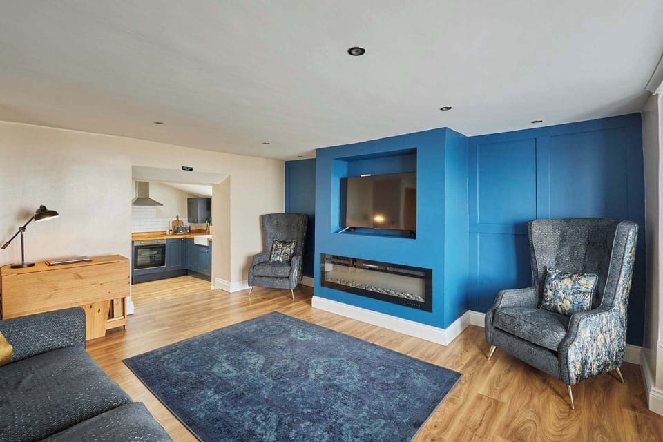 Captain's Quarters, Seaton Carew - Host & Stay 