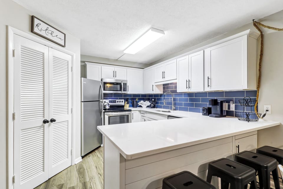 Ocean Walk 106 Full Size Kitchen