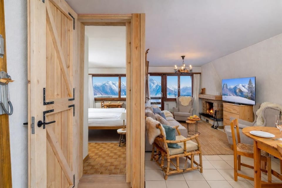 Apartment (2 Bedrooms) | Front of property