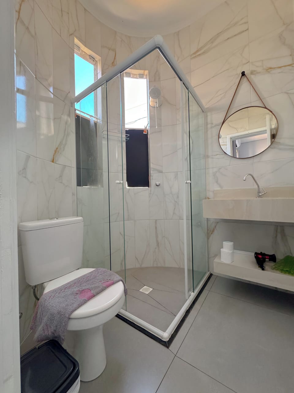 Comfort Quadruple Room | Bathroom | Shower, hair dryer, towels, soap
