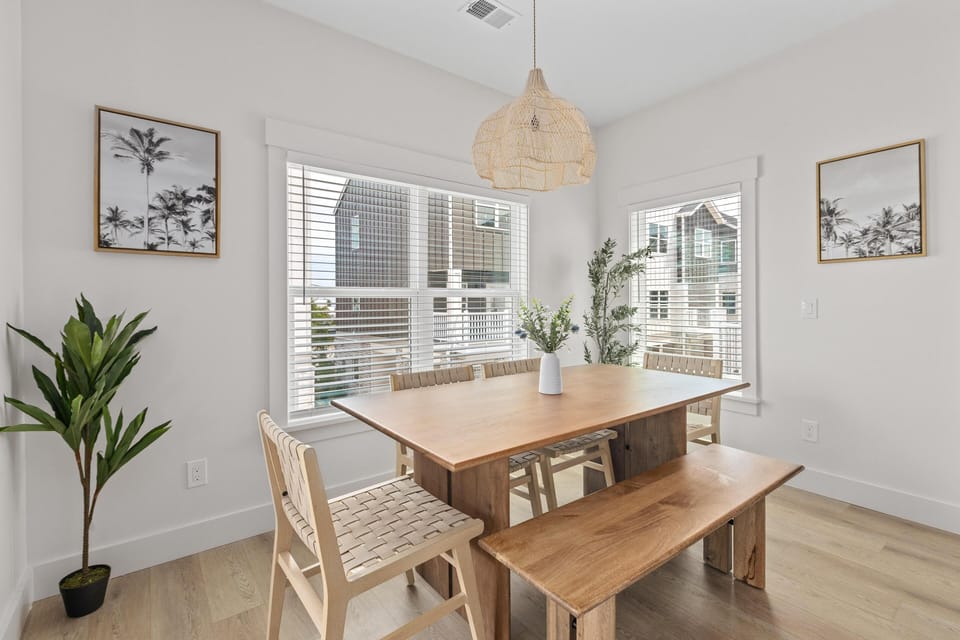 House, Multiple Beds (Beachwalk Club | Steps to Beach | Sle) | Dining