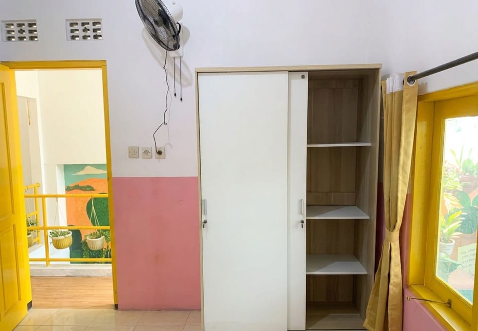 Economy Single Room | Interior