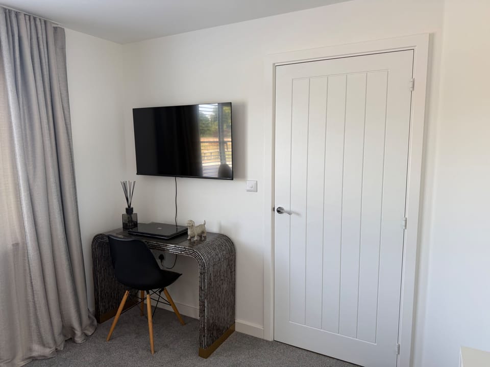 Liverpool Luxe Retreat - 4 Bedroom House House in West Lancashire District