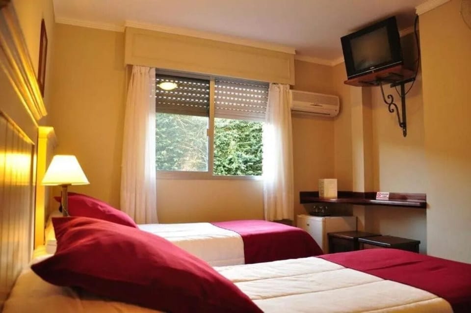 Classic Double or Twin Room, Balcony, Garden View | Laptop workspace, WiFi (free)