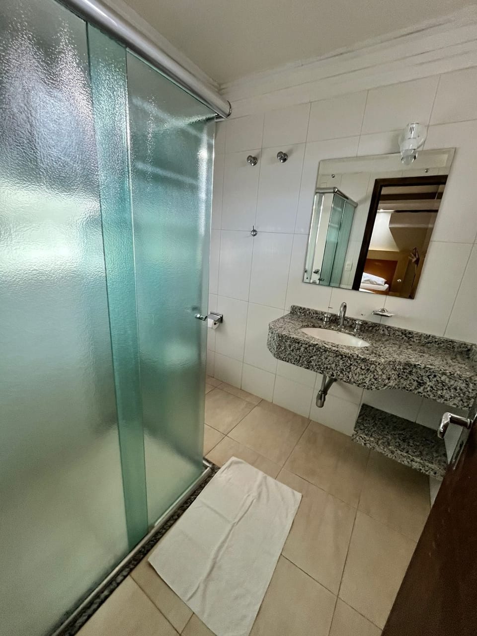 Deluxe Double or Twin Room, Garden View | Bathroom | Shower, towels, soap, toilet paper