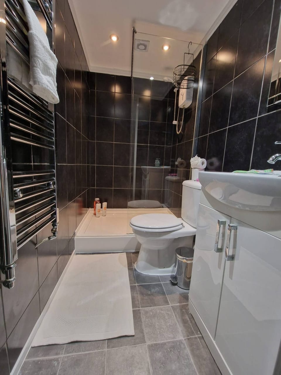 Luxury Home in Kensington for 21 Guests House in Liverpool