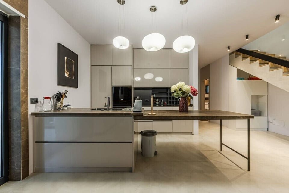 Fully-equipped kitchen