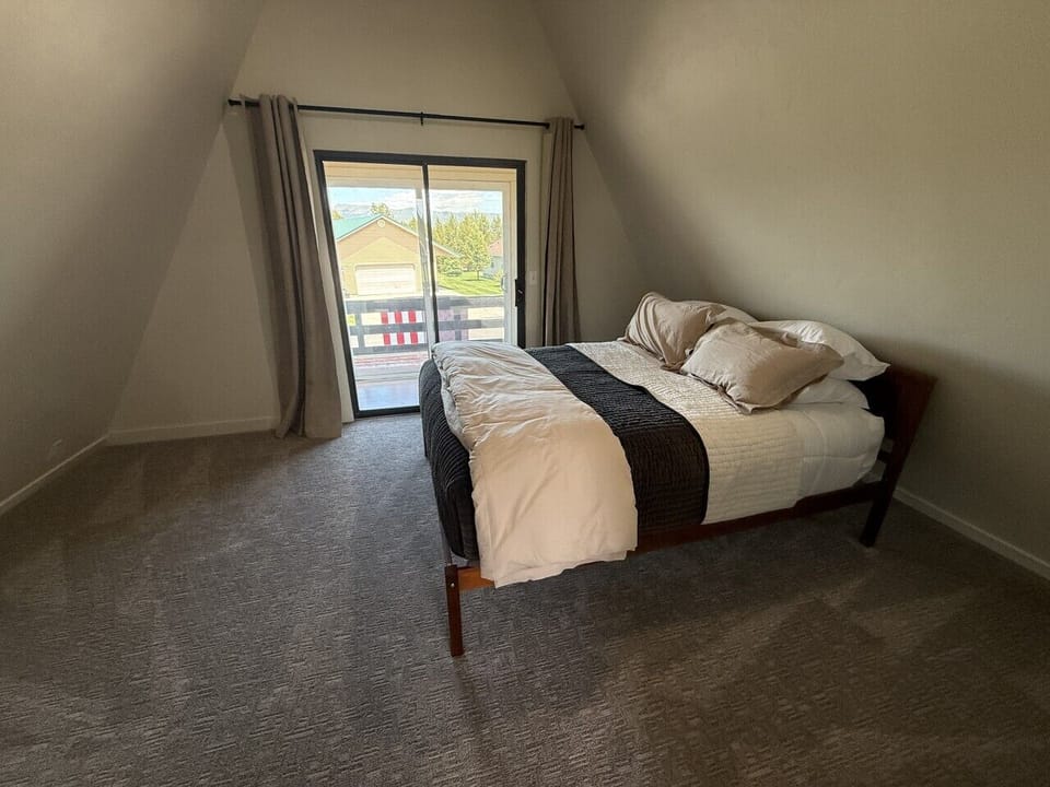 Upstairs bedroom