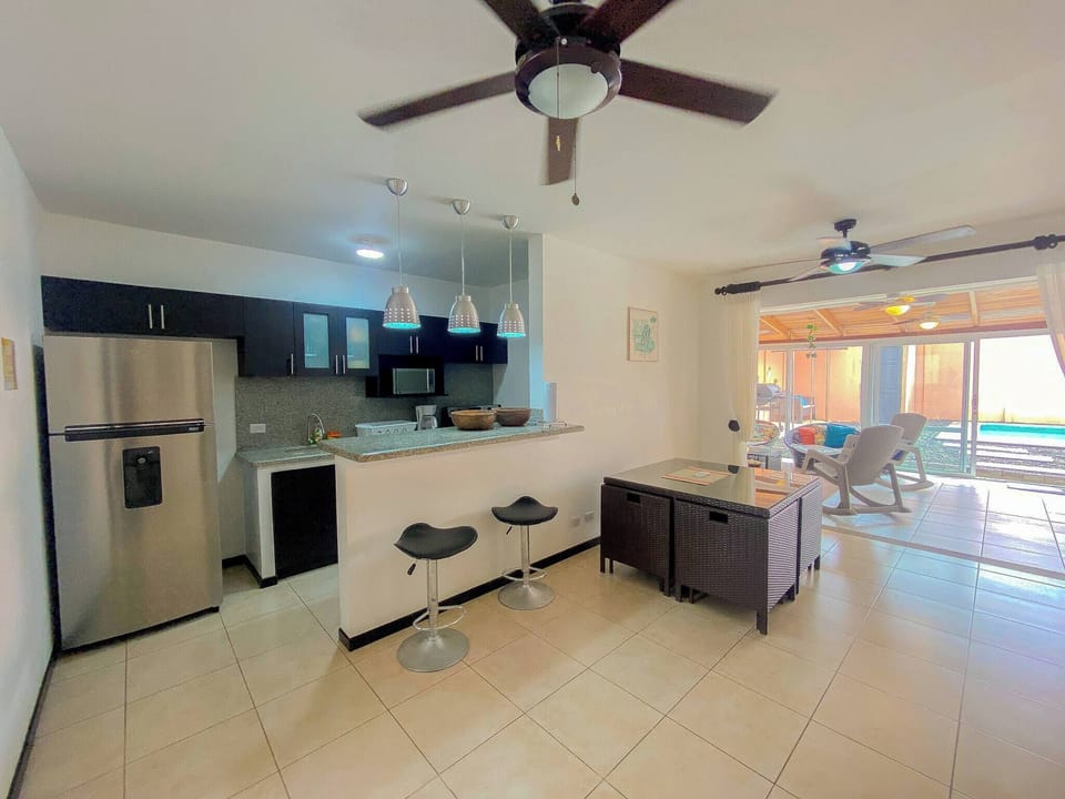 House, 3 Bedrooms, Patio | Private kitchen