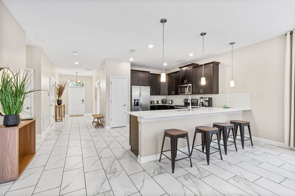 Fully equipped kitchen