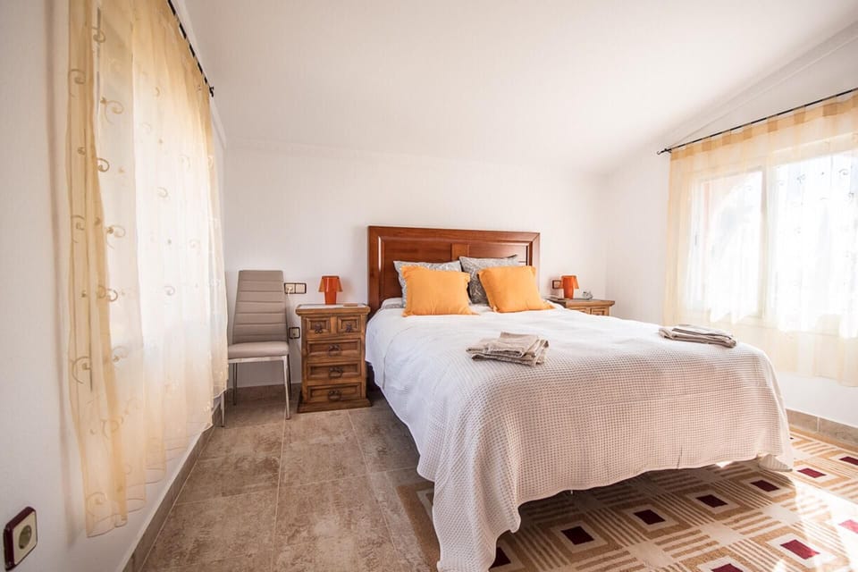 1 bedroom, iron/ironing board, WiFi (free), bed sheets