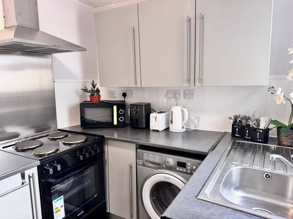 House, 3 Bedrooms | Interior