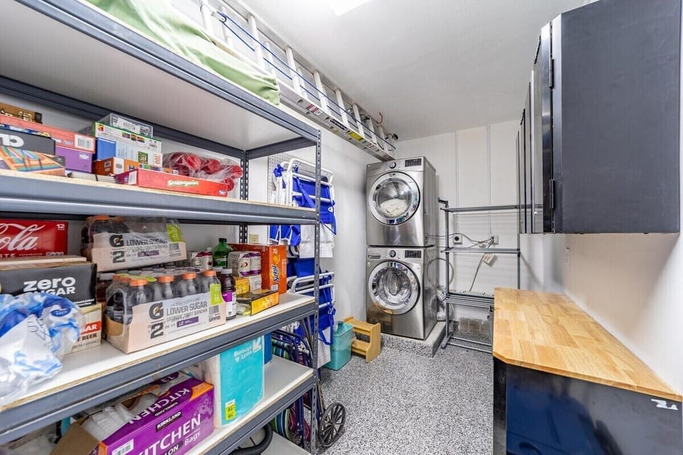 Deluxe House, Private Bathroom, Canal View | Miscellaneous