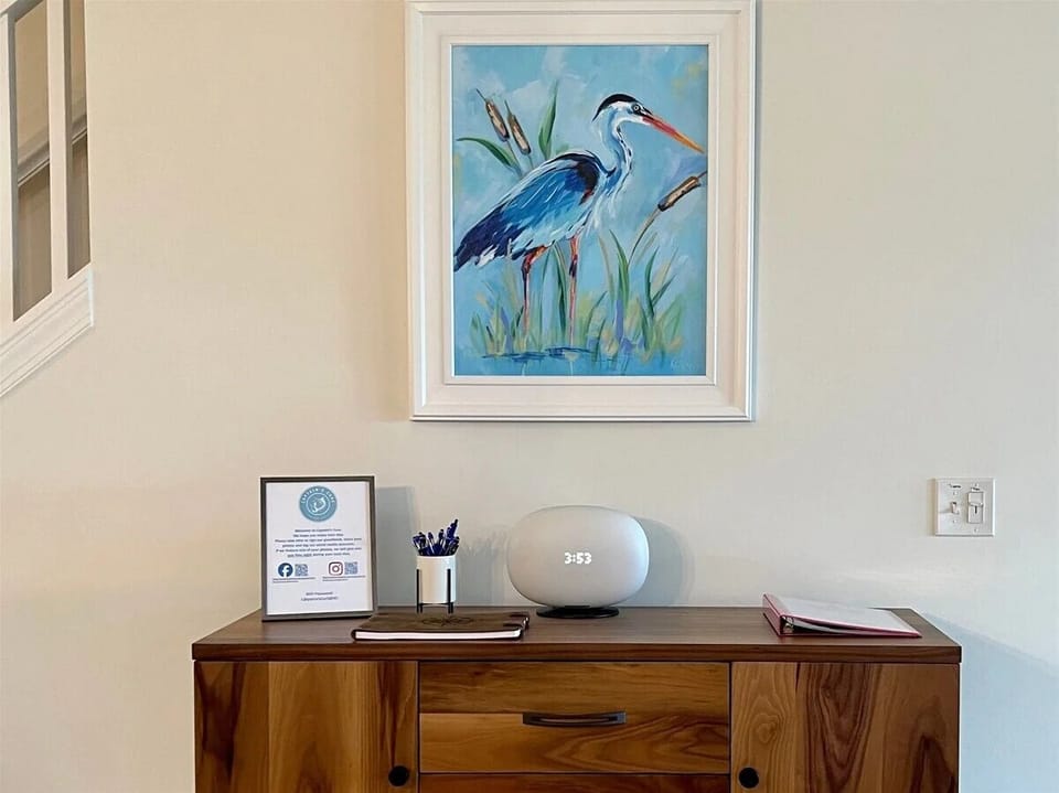 Gorgeous Decor and coastal furnishings