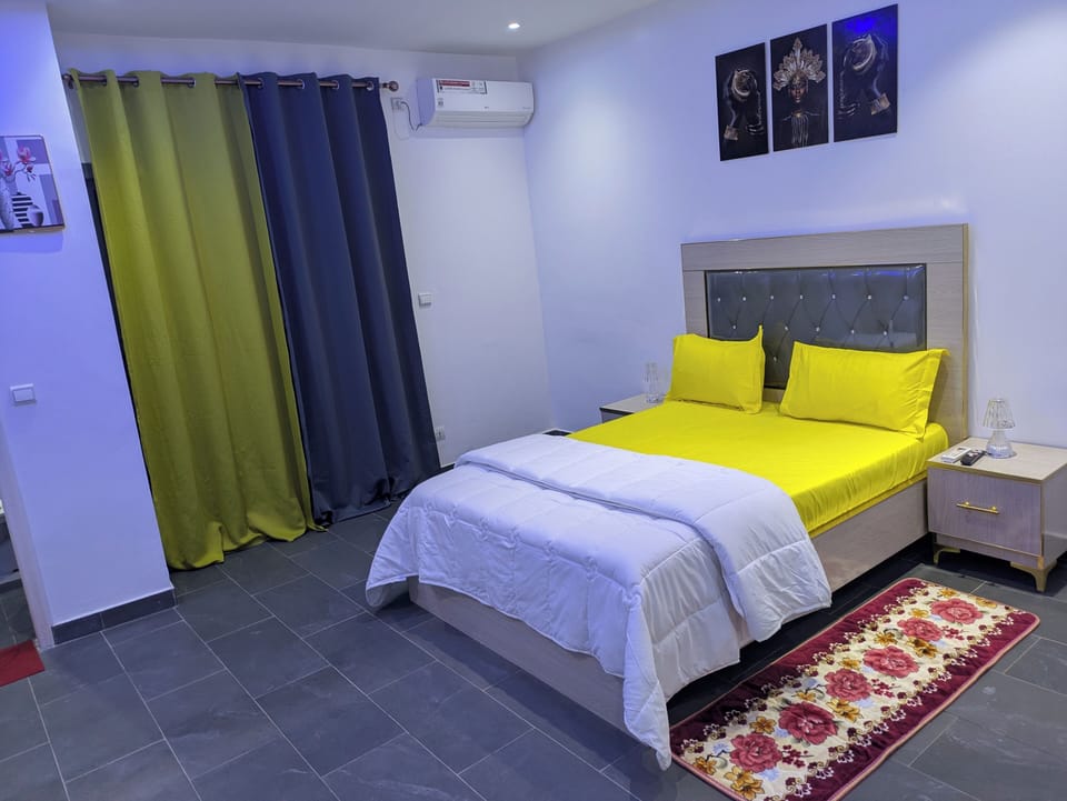 Deluxe Double Room, Balcony | Blackout drapes, WiFi (free)