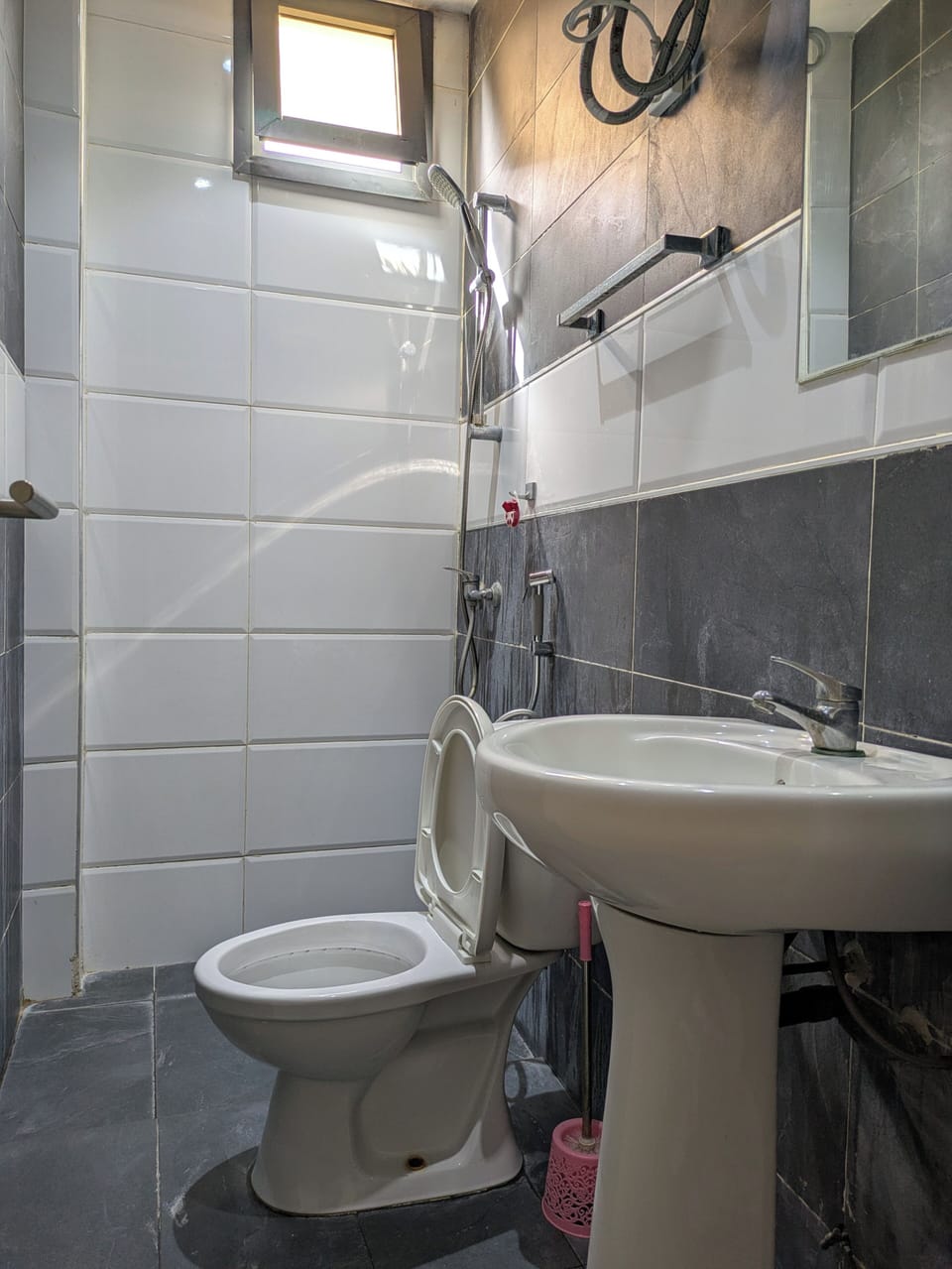 Deluxe Double Room, Balcony | Bathroom | Slippers
