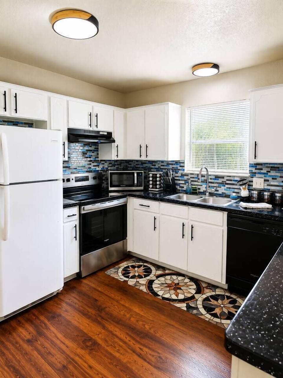 Cook with ease in our fully equipped kitchen, stocked with cookware, dishes, microwave, toaster, hot water kettle,  spice rack & utensils. Everything you need for home-cooked meals — military, TDY, contractors & monthly stays. Just bring groceries. 