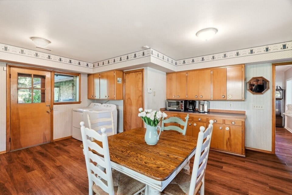 Spacious kitchen area