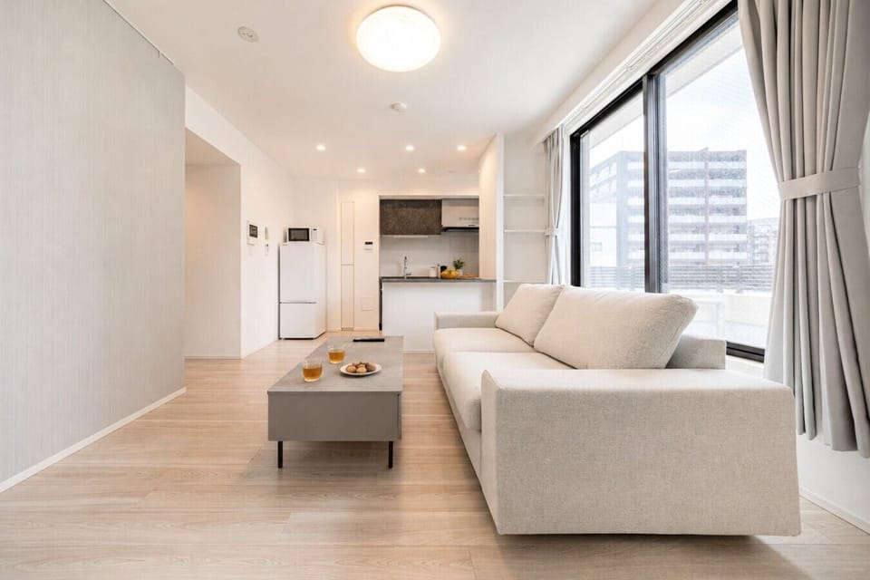 living-room-sofa-wide-city-view