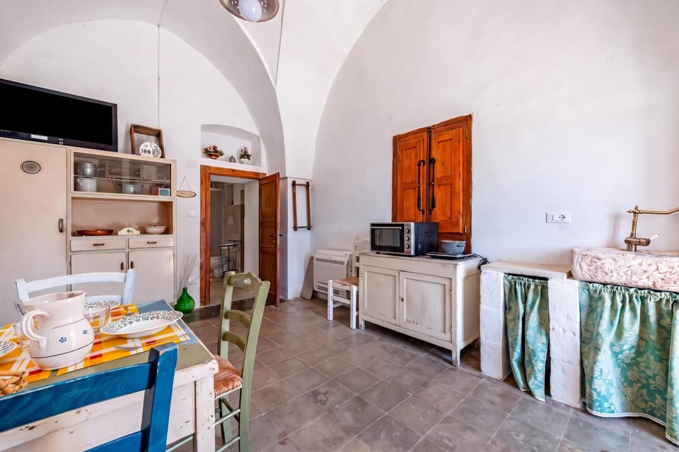 Kitchen and dining area