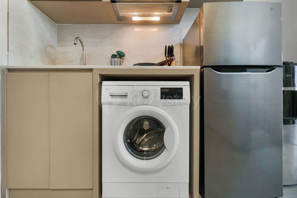 Apartment, 1 Bedroom, City View | Laundry