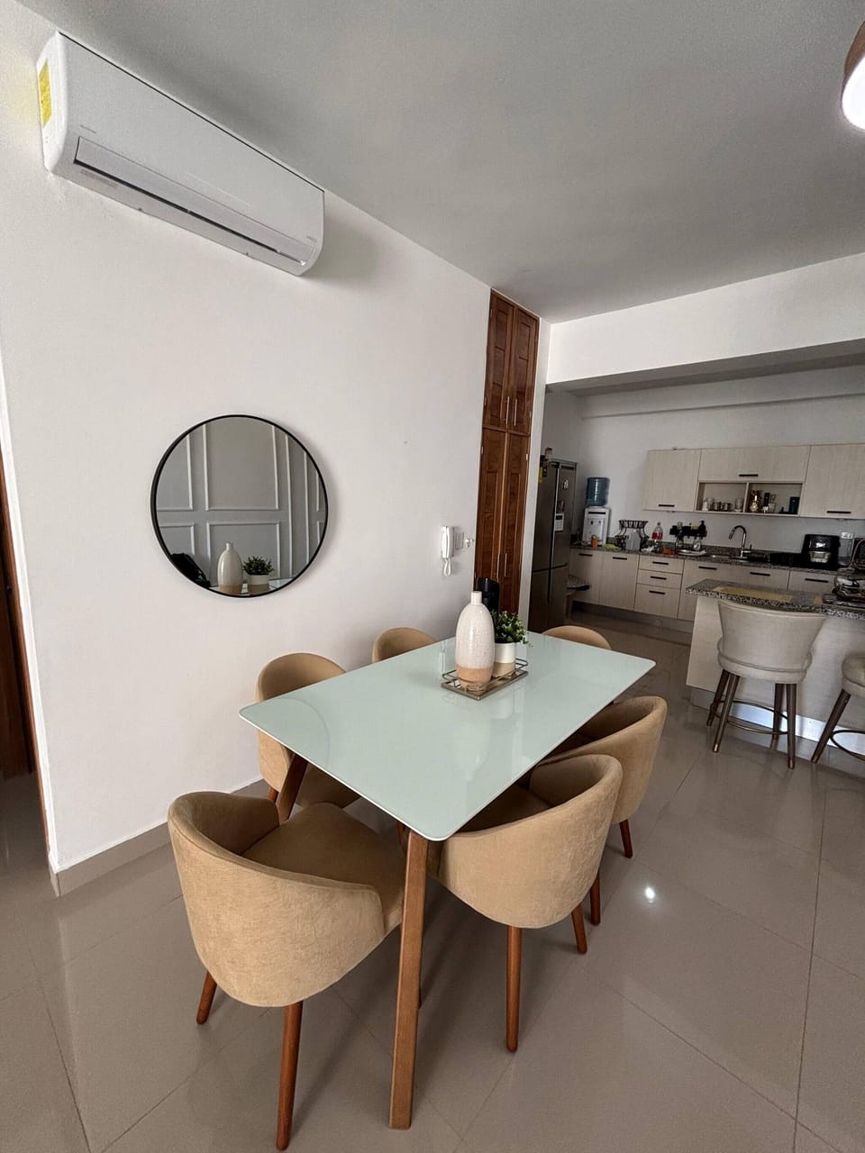 Apartment, 2 Bedrooms, Balcony | Dining room