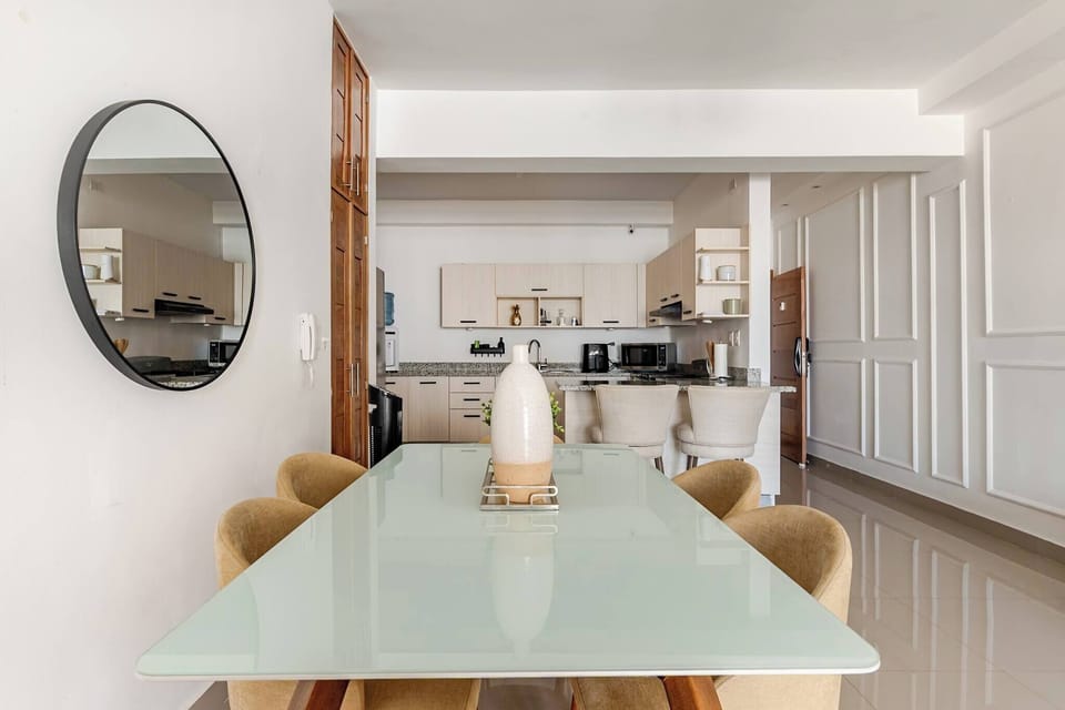 Apartment, 2 Bedrooms, Balcony | Dining room