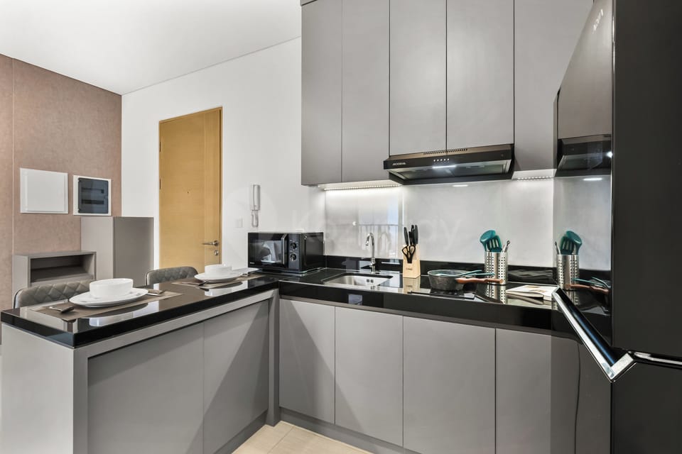 Apartment, 2 Bedrooms, Balcony, City View | Private kitchen | Full-size fridge, microwave, stovetop, cookware/dishes/utensils
