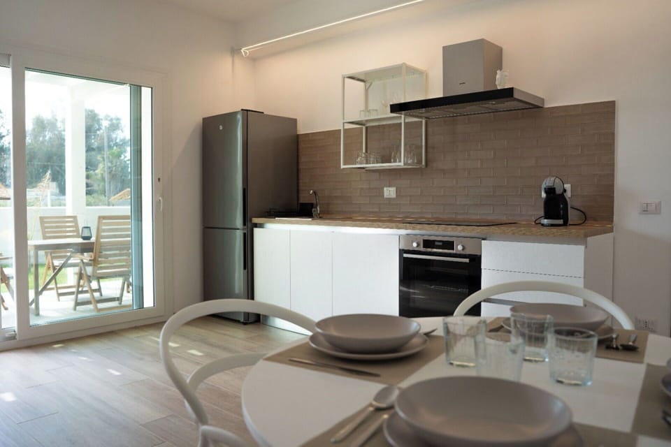 Autumn, Dining Room, Kitchen, Spring, Summer