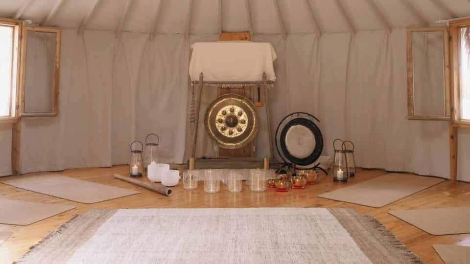 Couples treatment rooms, sauna, hot tub, steam room, body treatments