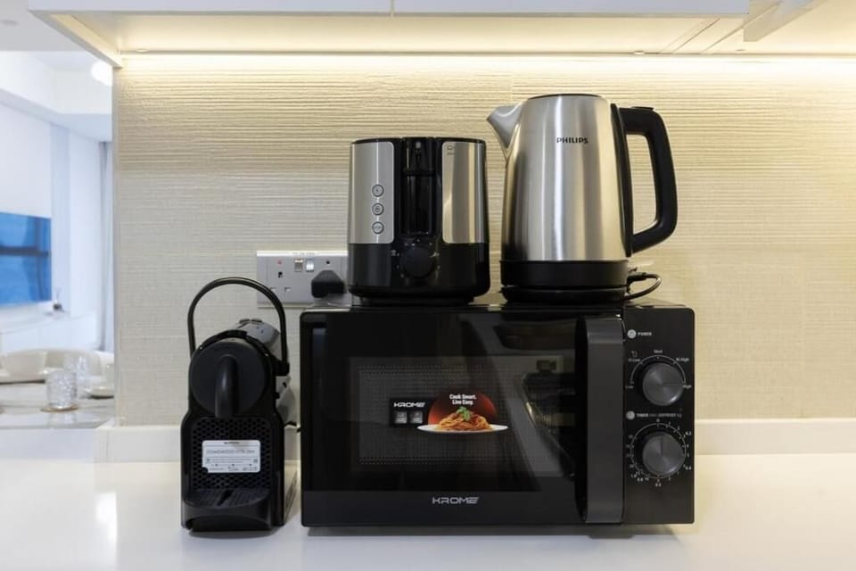 Apartment, Balcony | Microwave
