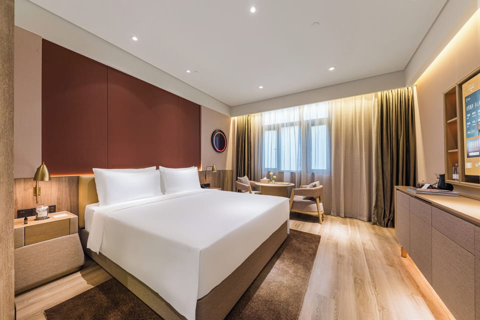 Superior Double Room, Non Smoking, Pets Not Allowed | Minibar (free items), desk, WiFi (free), bed sheets