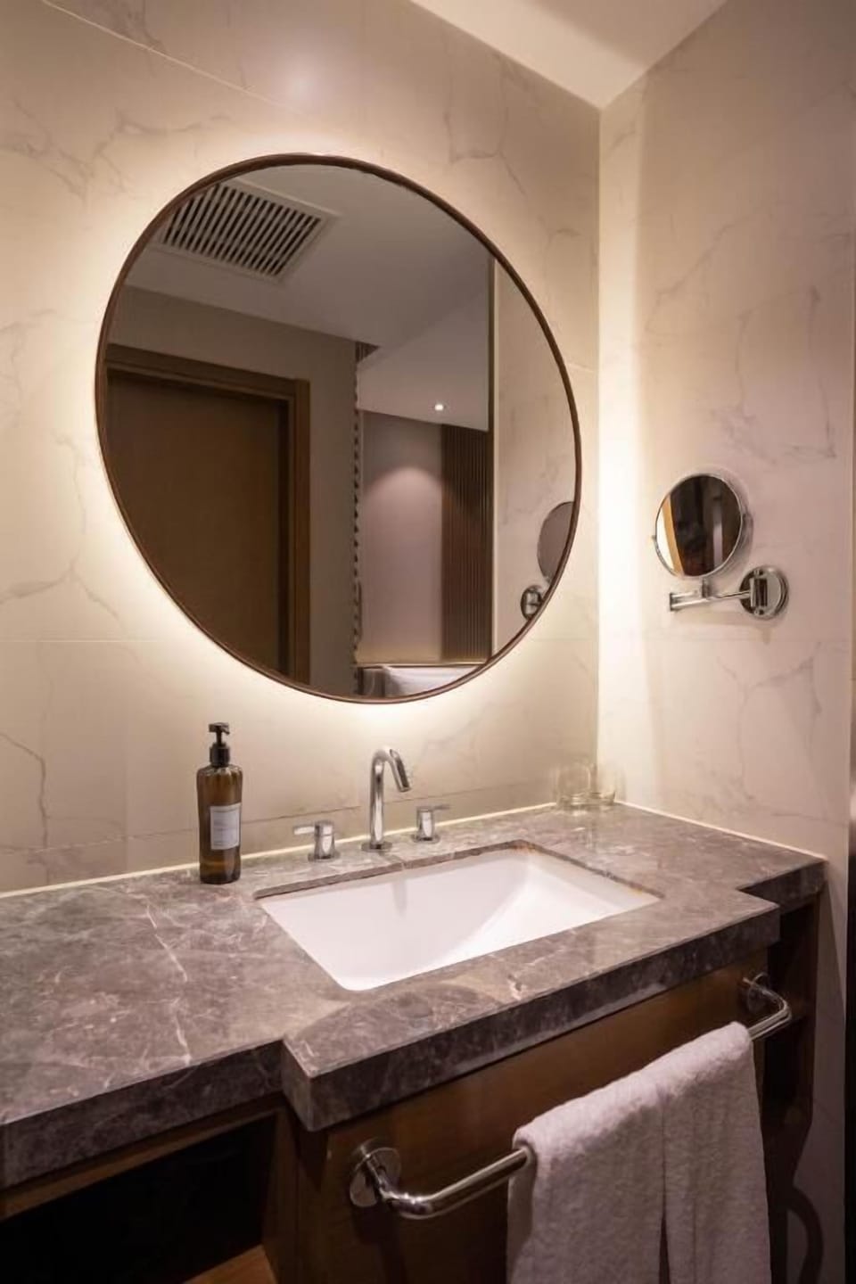 Shower, free toiletries, hair dryer, slippers