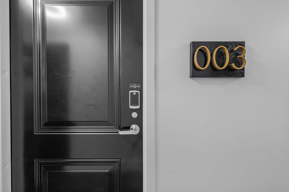 Keypad entry for convenient contactless self-check-in.