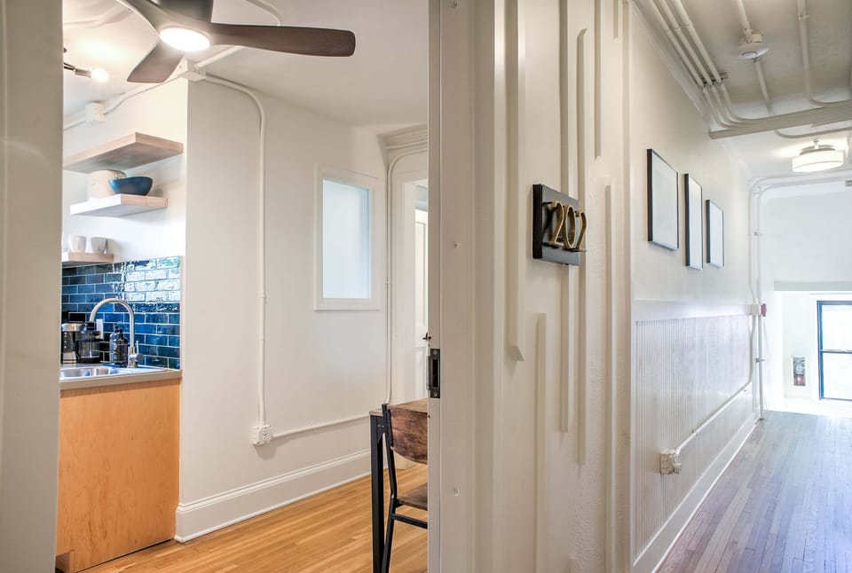 The Sabel Collection | Unit 202