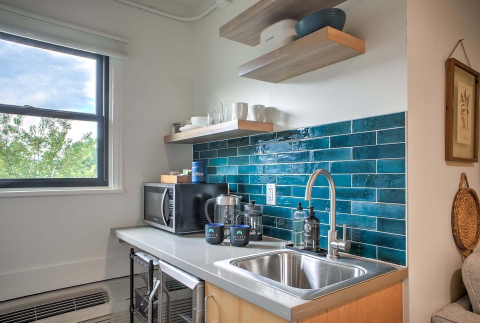 The Sabel Collection | Unit 303