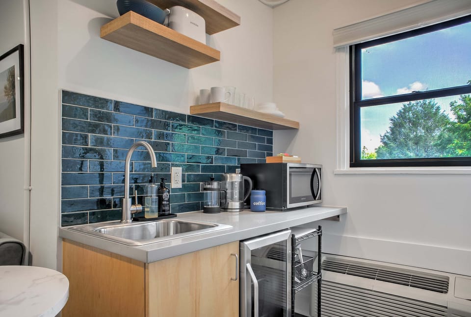 The Sabel Collection | Unit 304