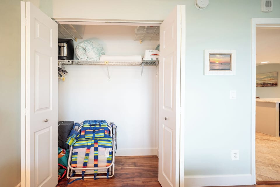 Guest Bedroom Closet is stocked with beach chairs