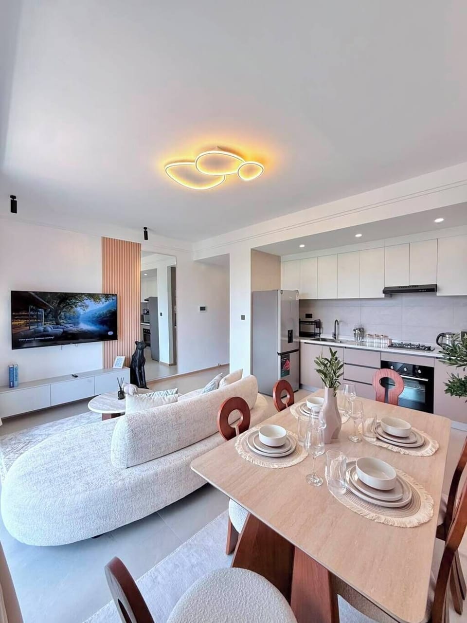 Luxury Apartment, City View | Interior