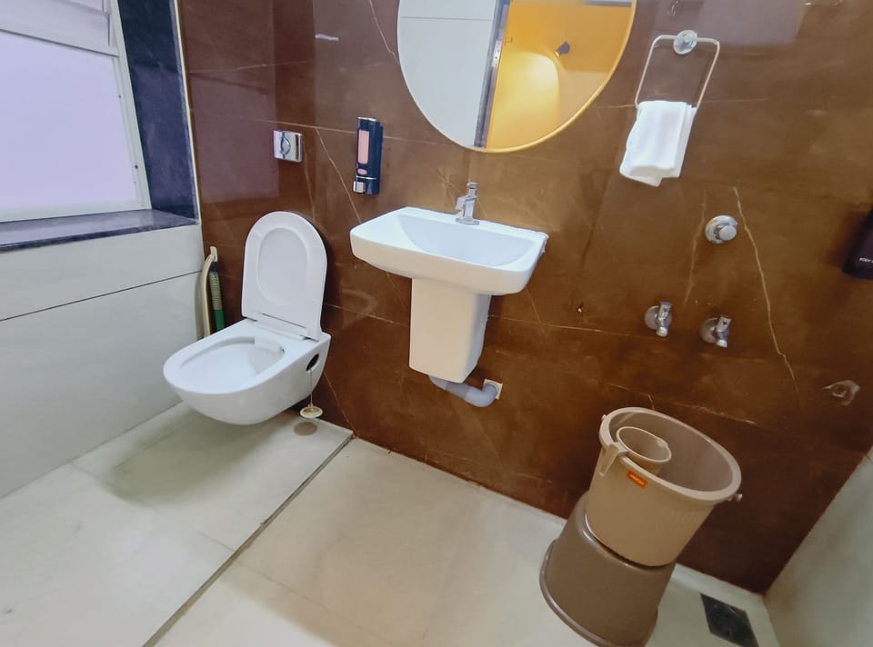 Mango Tree 3BHK Apartment Hotel in India