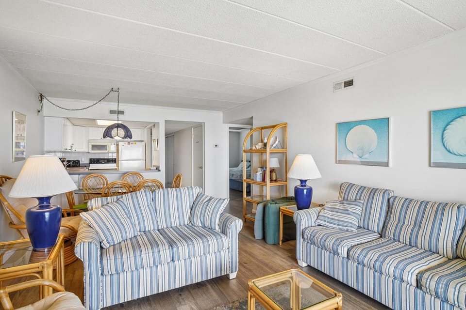 Group,Living Room,