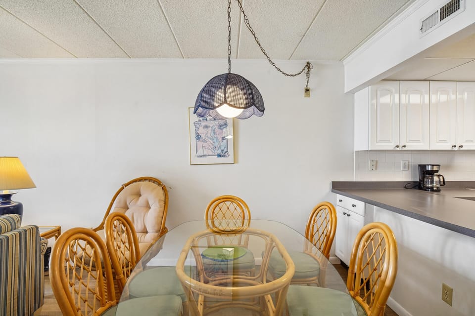 Group,Dining Area,