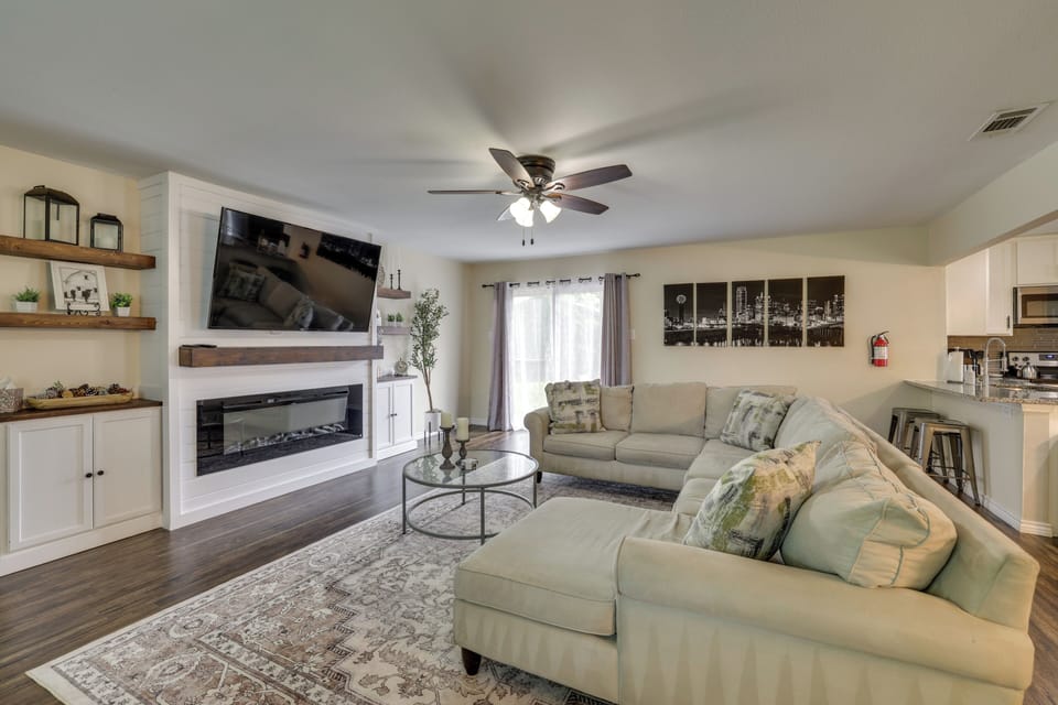 House (3 Bedrooms) | Front of property
