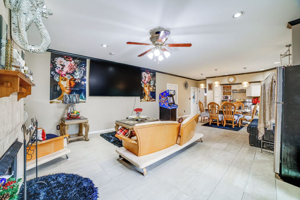 House (2 Bedrooms) | Interior