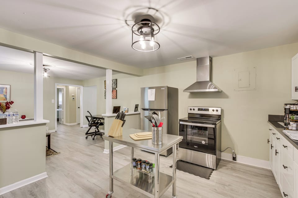 House (3 Bedrooms) | Interior